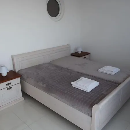 Luxurious Next To The Aquacity Apartman