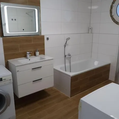 Apartman Luxurious Next To The Aquacity